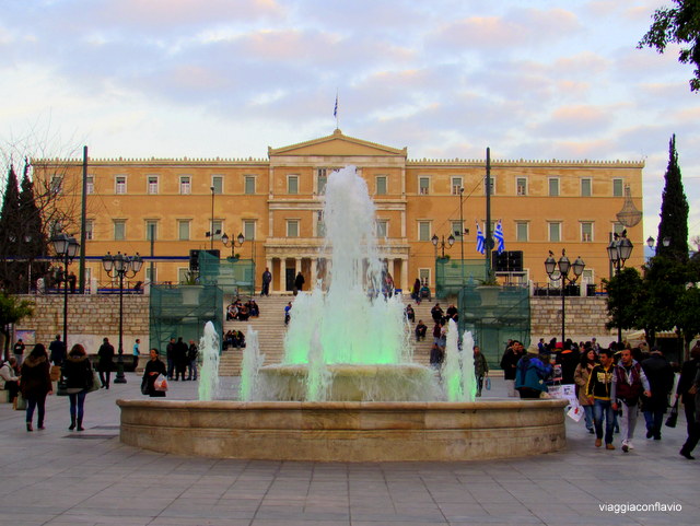 Atene. Piazza Syntagma.