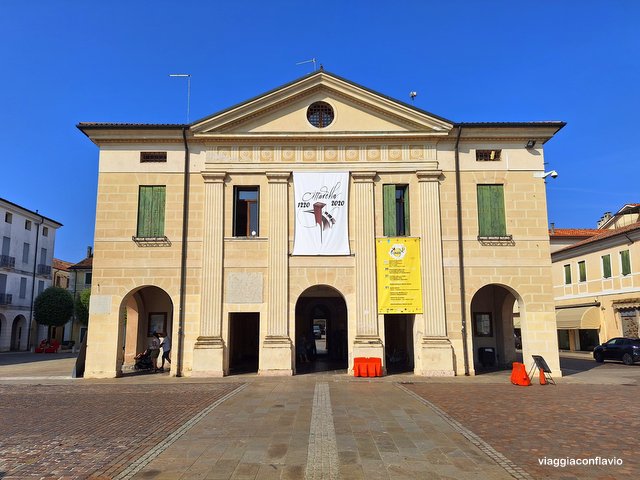 Cosa vedere a Cittadella in un giorno. Palazzo della Loggia.