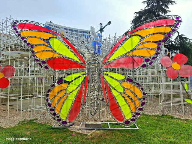 Cosa vedere a Tirana in 3 giorni. "The Cloud".