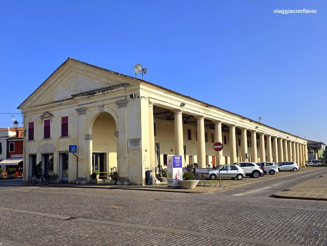 Cosa vedere a Noventa Vicentina. Piazza IV Novembre - Piazza Granaria.