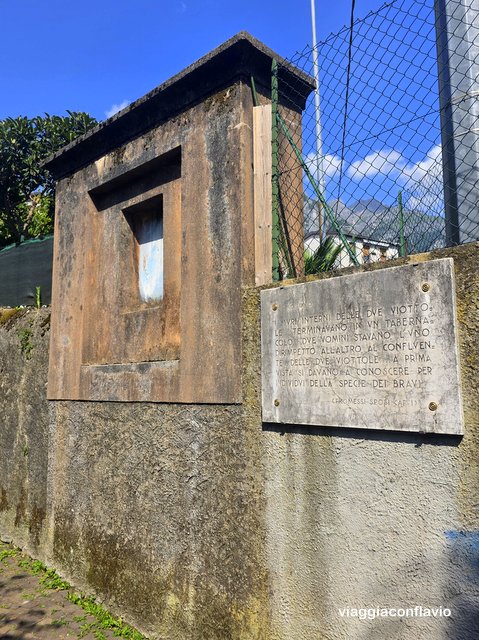 I luoghi dei Promessi Sposi: itinerario a Lecco sulle tracce di Renzo e Lucia. Il tabernacolo dei Bravi.